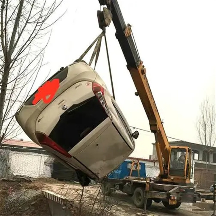 诸城随时待命，吊车24小时道路救援服务全解析