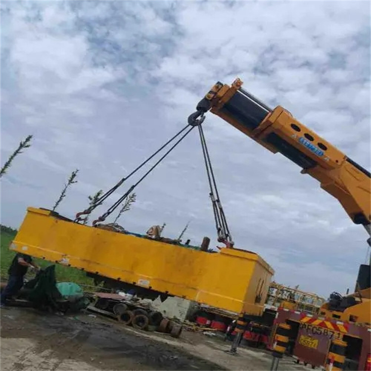 诸城随车吊吊集装箱怎么吊